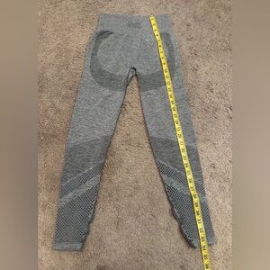 PINK Victoria's Secret Gray Seamless Top Leggings Size S F-4